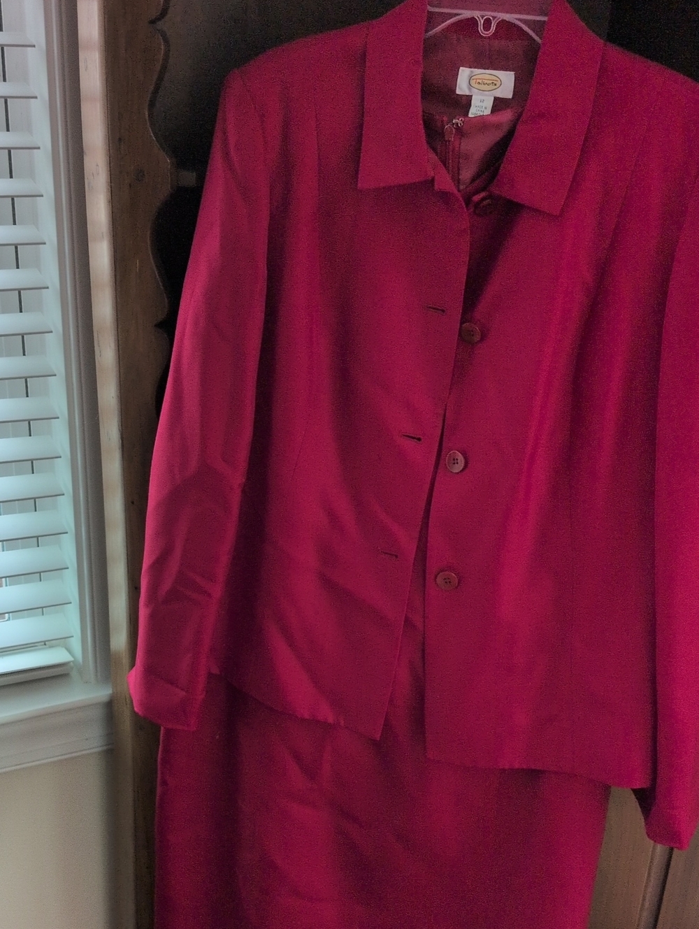 Talbots en's Two-Piece Dress Suit- Silk, Size 12
